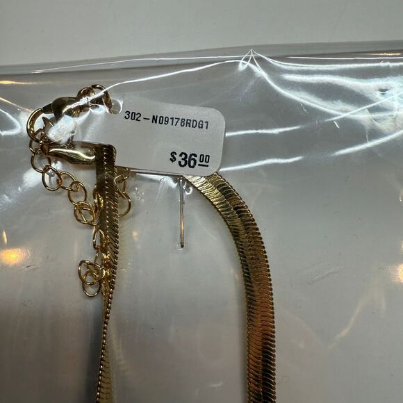 NWT Best Of Both Worlds Rhinestone Necklace Red - Picture 2 of 5